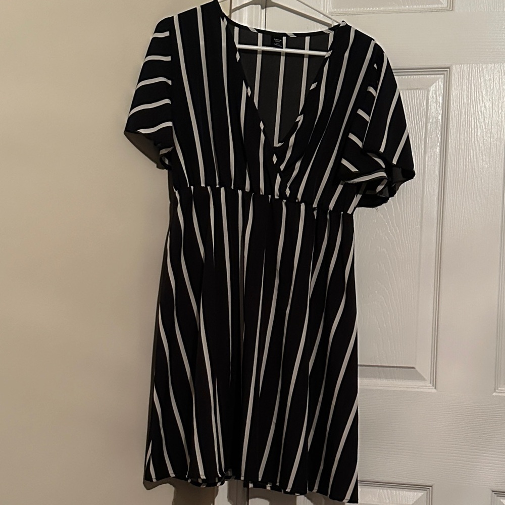 SHEIN Black and White Striped Mini Dress